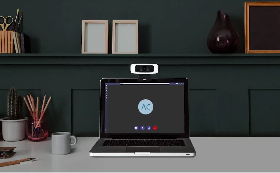 AVer 4K kamera beépített világítással